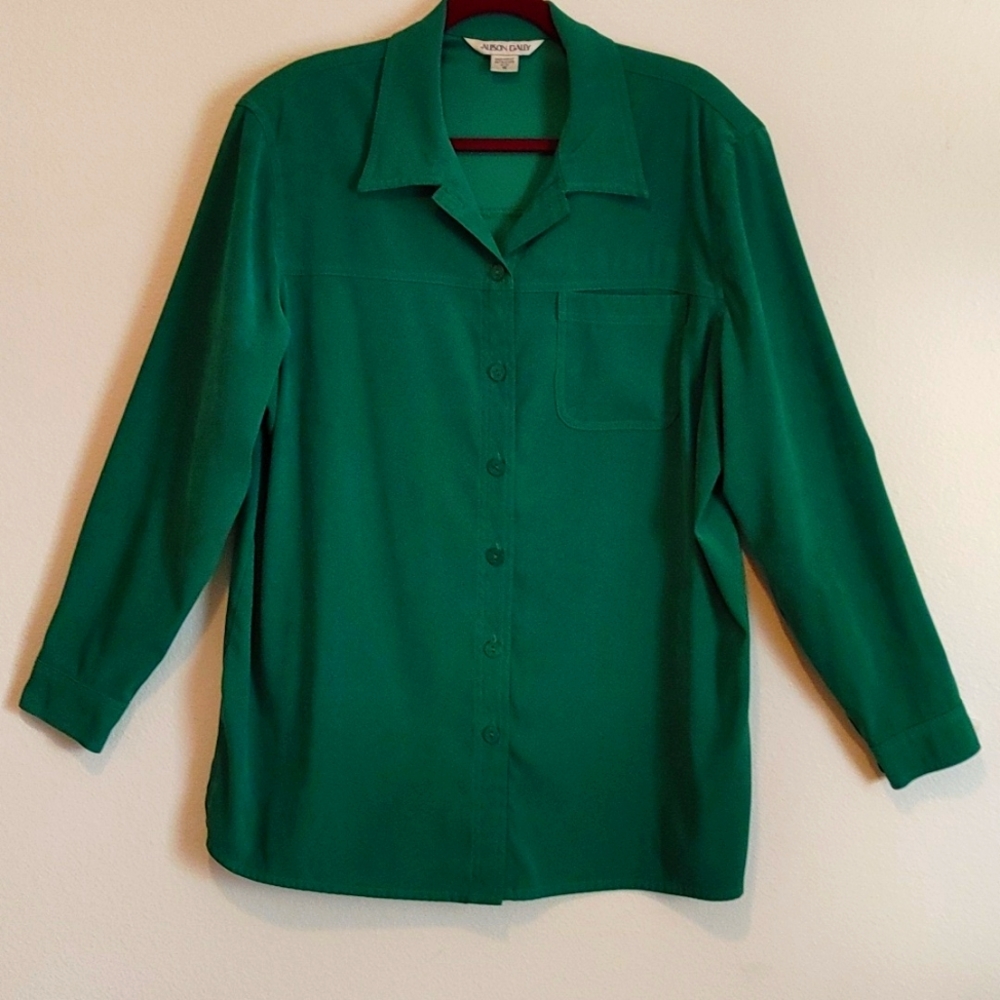 Allison Daley size 18, long sleeve blouse with front pocket